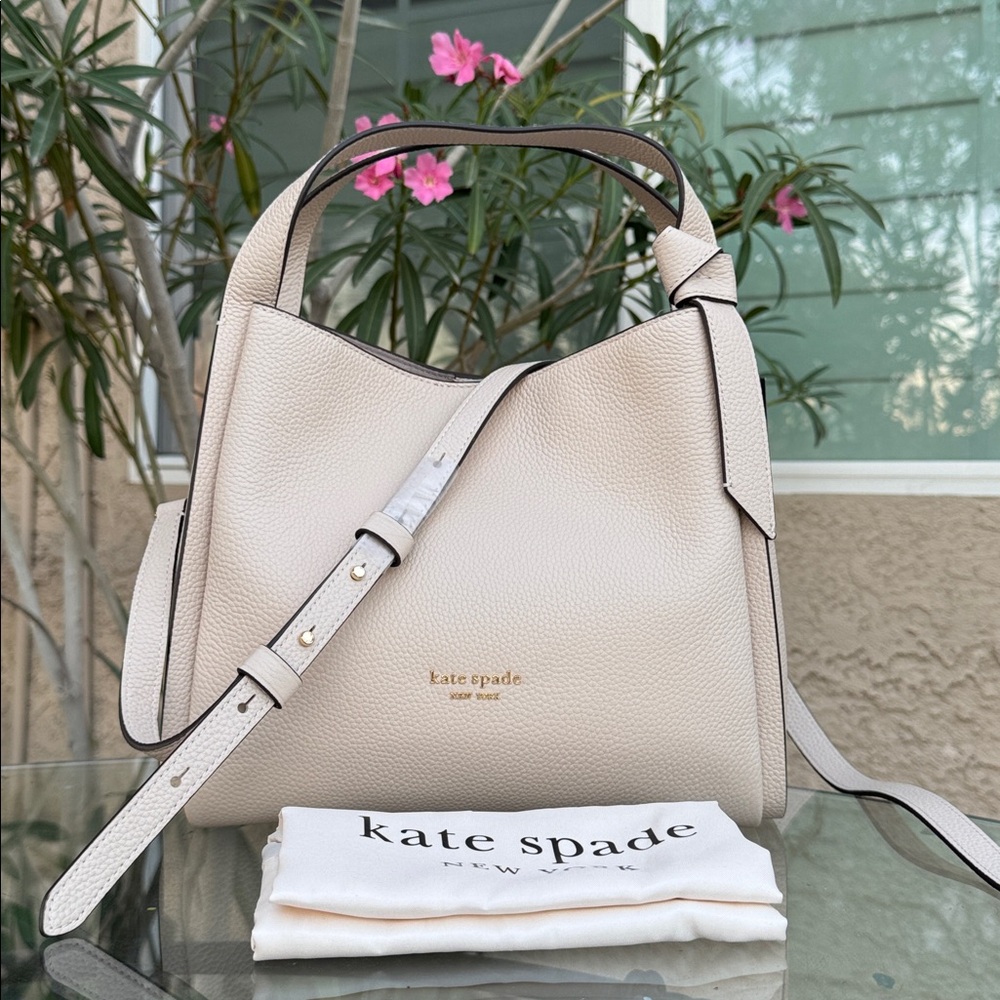Kate Spade Knott Tan Shoulder Bag K6552
